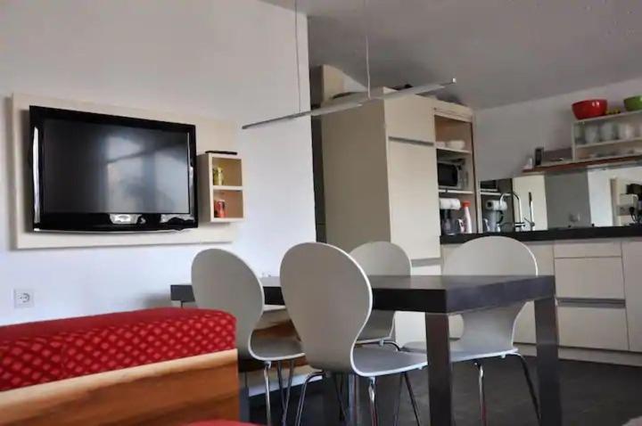 Lake View Appartment In Zell-Am-See City Centre ツェル アム ゼー エクステリア 写真